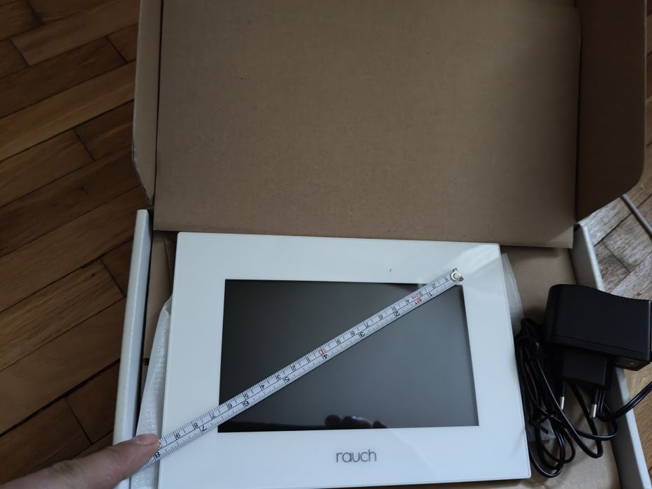 rama foto digitala diagonala 17 cm