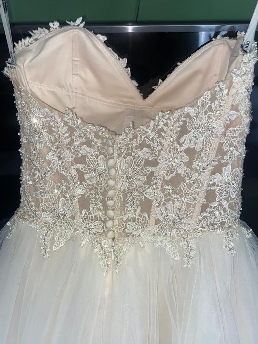 Vând rochie de mireasa noua