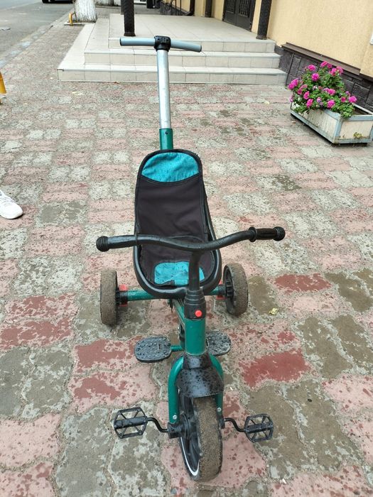 Продам трёхколёсный велосипед