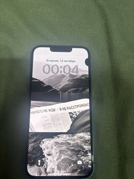 продам iphone 13, 128 гб, синий.