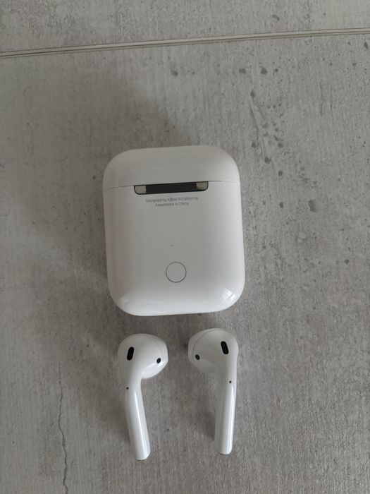 Наушники Airpods