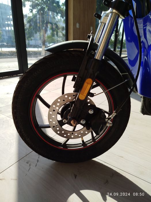 Скутер янги новый