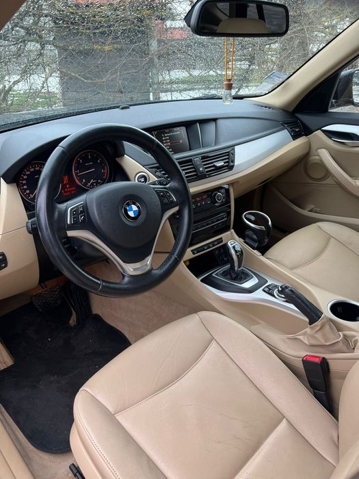 Bmw x1 4x4 2.0  181 ch