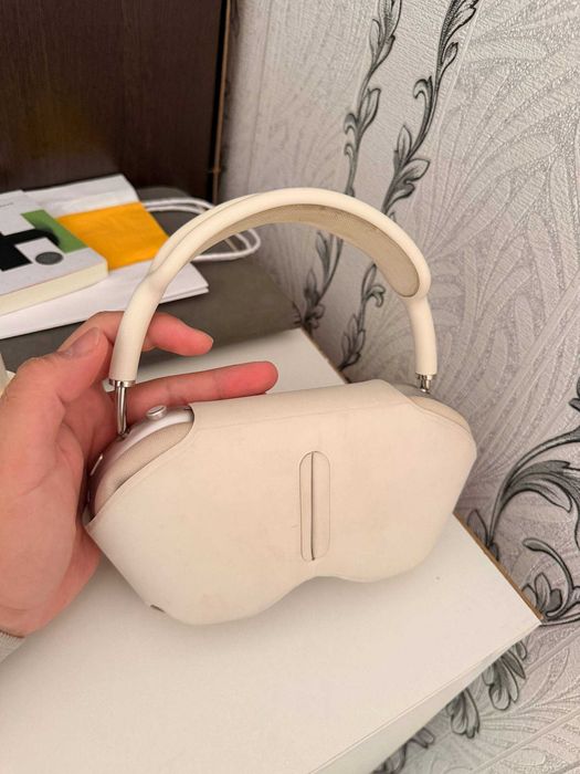 Airpods MAX, 1 го пок