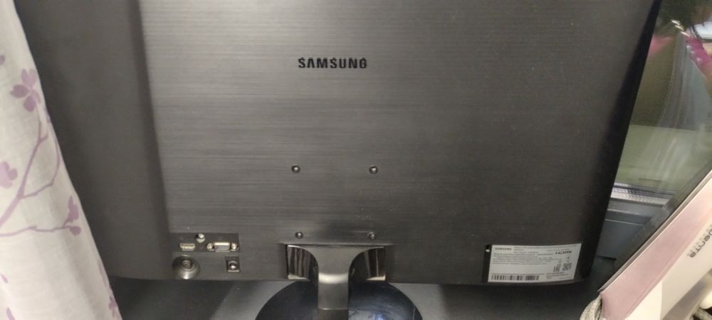 Мониторы продаются