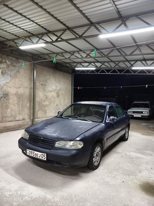 Продам Kia 2л механика 1997год