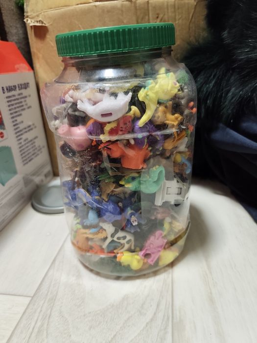 Игрушки с киндера