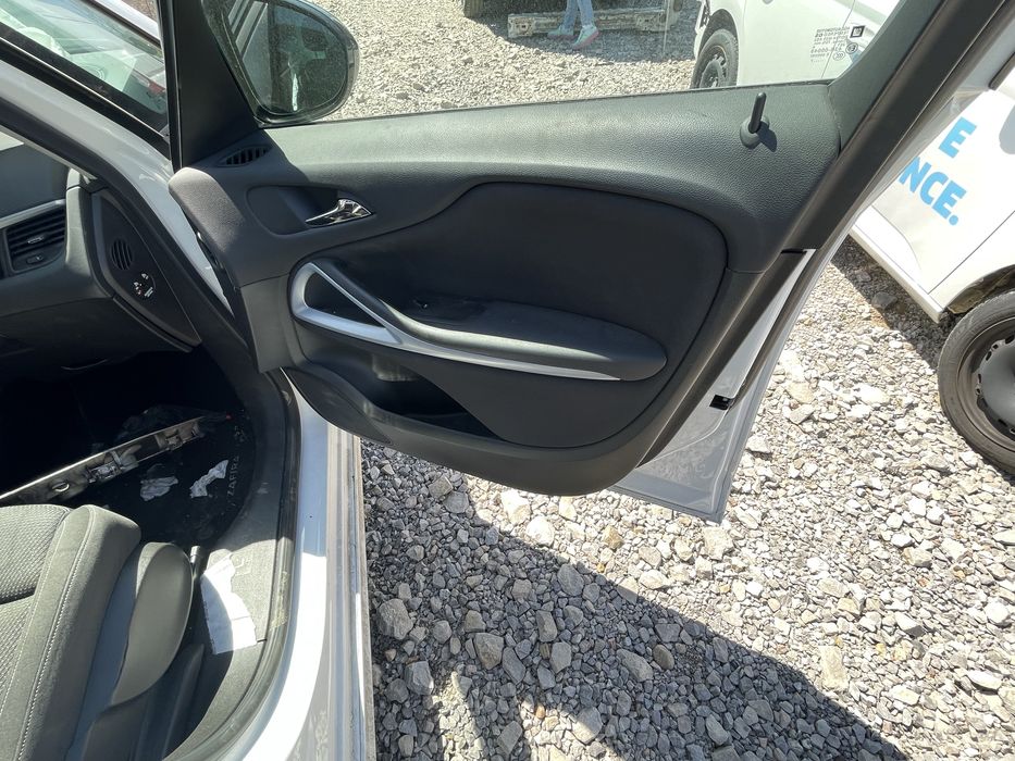 Opel Zafira C Tourer 2017 OPC Line 1.6Turbo 200 к.с на части