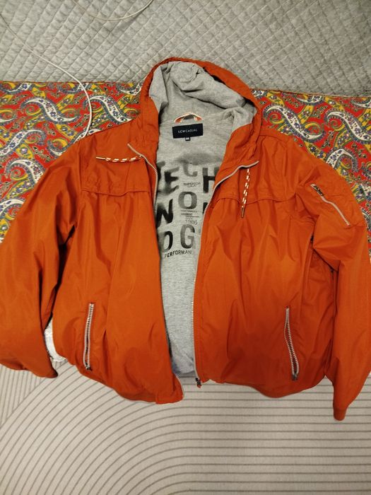 Продам почти не ношенные вещи из за того что не носиться.