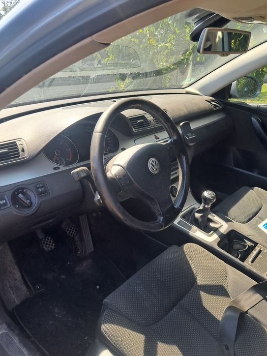 Passat b6 se dezmembrează sau se vinde întreaga