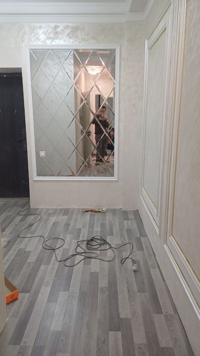 Абой мокри шолк травертин