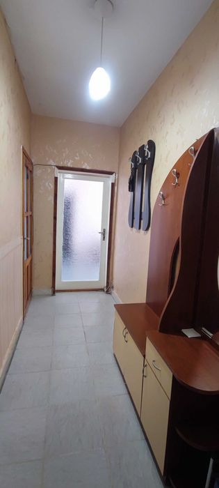 Отдава под наем 2-стаен