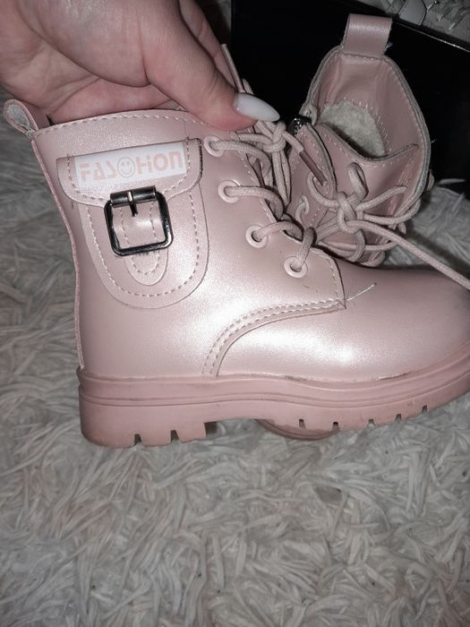 4 пары обуви 23-24 размер