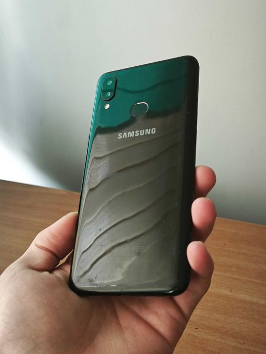 Samsung galaxy a10s      продам