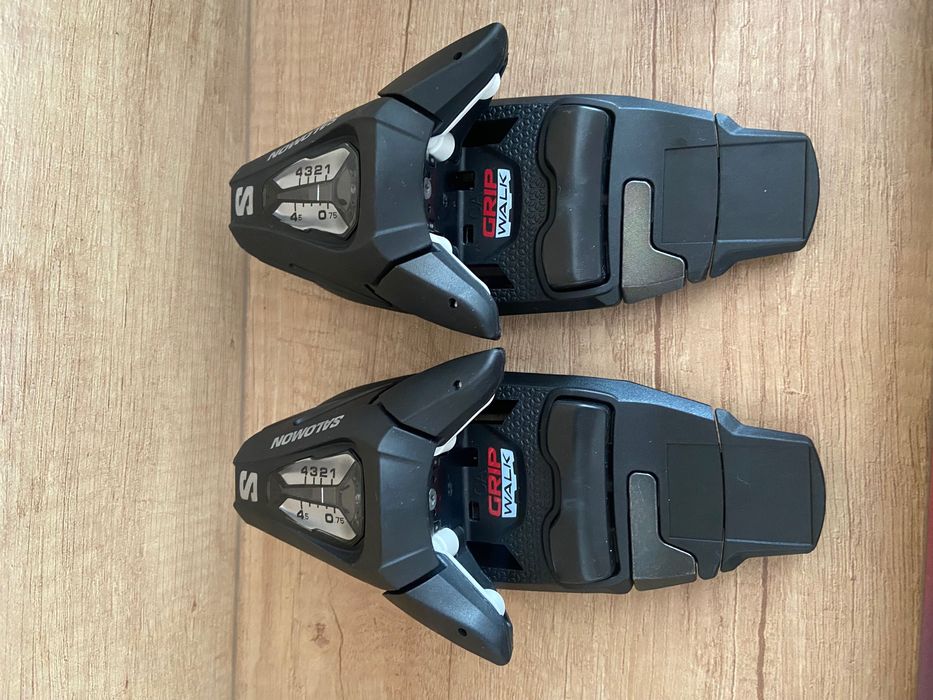Schiuri copii Salomon QST Jr S 110 cm + legături C5 GW, noi