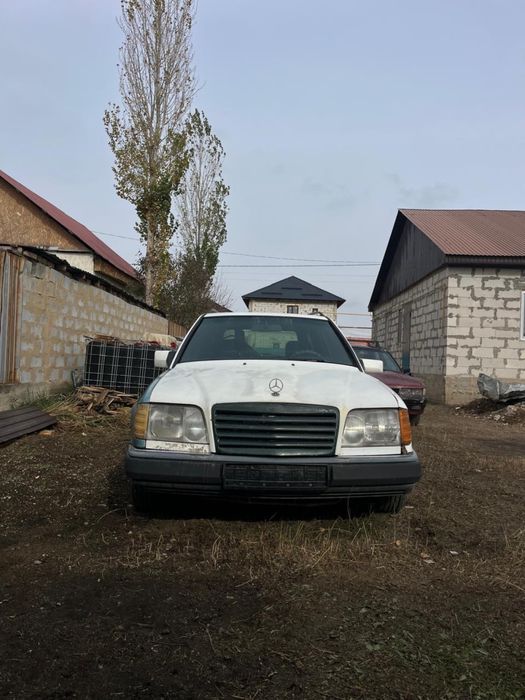 Мерседес 124 разбор 1995 года