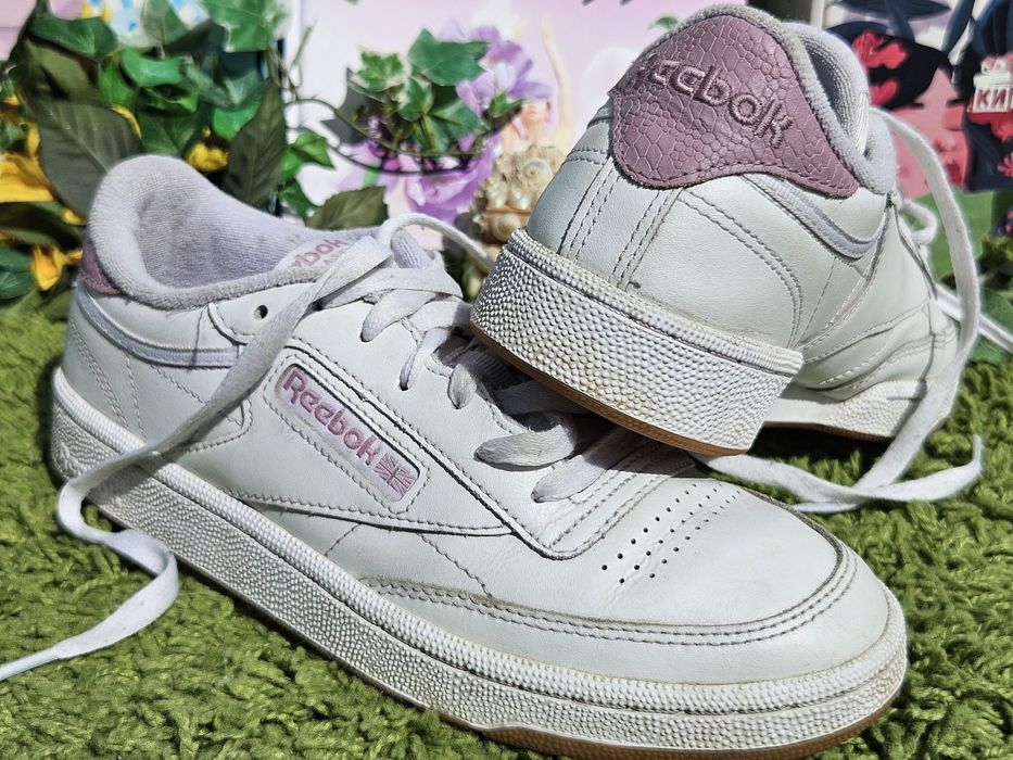 Reebok Classic кецове в бяло лилаво