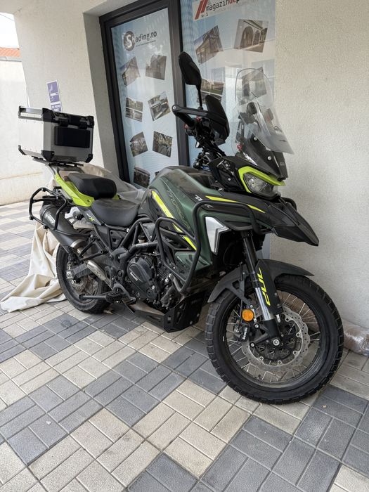 Benelli trk 702X