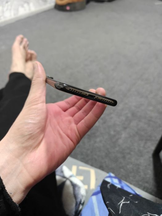 iPhone x память 256