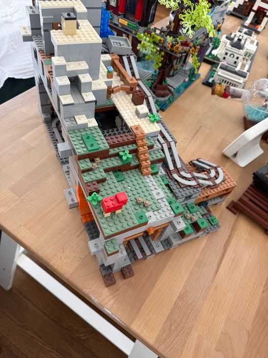 Lego minecraft rarest set ever, mountain cave