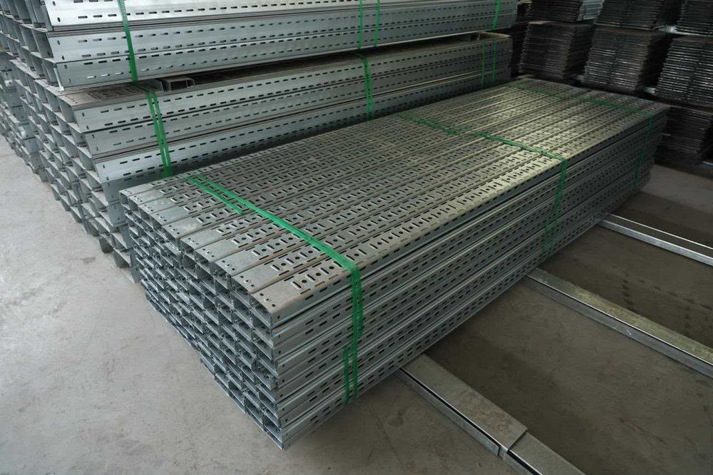 Лотки кабельные перфорированные оцинкованные