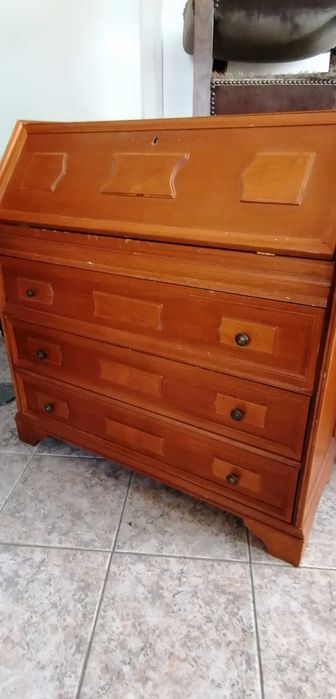 старинни мебели и столове