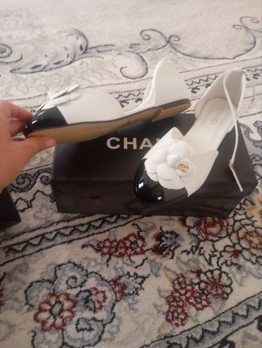 Chanel oyoq kiyim yangi karobka