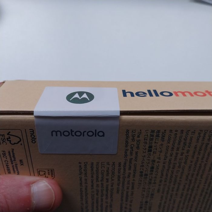 Vand Motorola G05, sigilat, 2 ani garantie la Emag