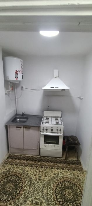 24микрайонда еки болмели дом асты усти болек сонын биринши этаждагы