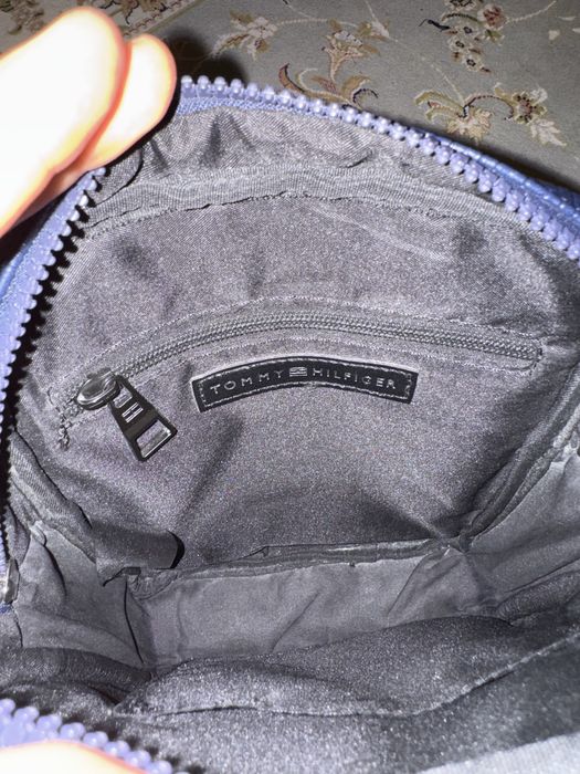 Барсетка сатылады Tommy Hilfiger