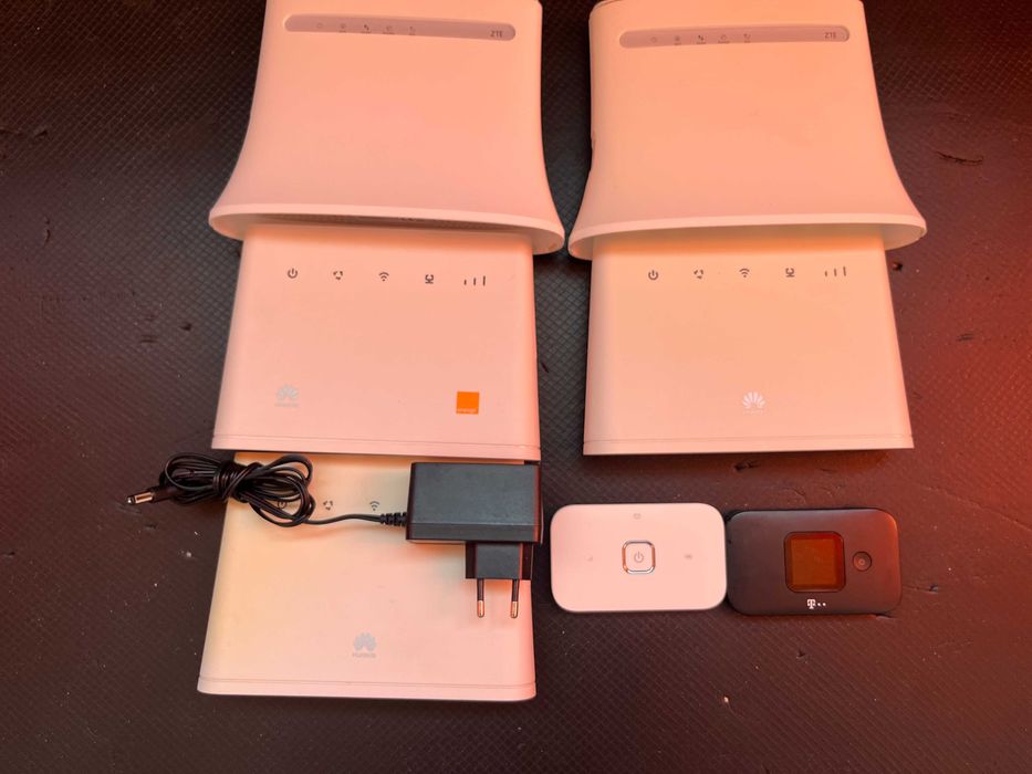 Lot routere 4G cu cartela sim 7 buc.