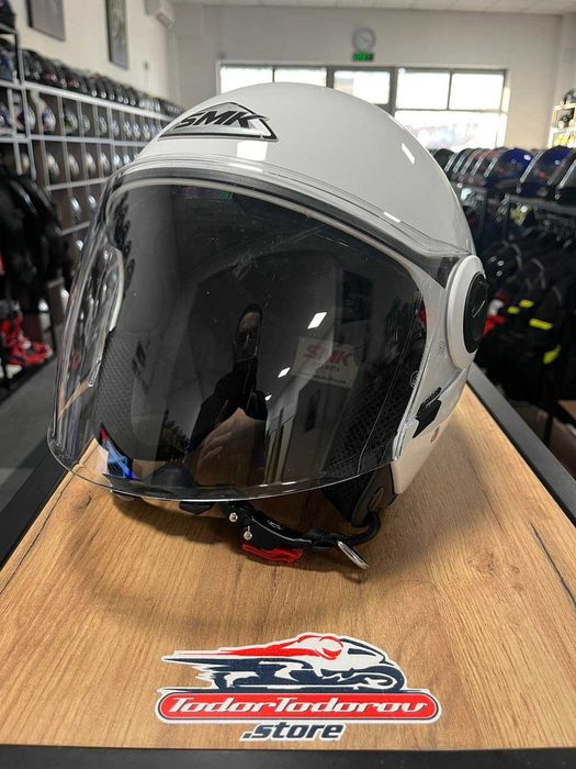 Скутер мото каска SMK LAMINAR GLOSS WHITE,L 59-60 вентилациия,топ цена