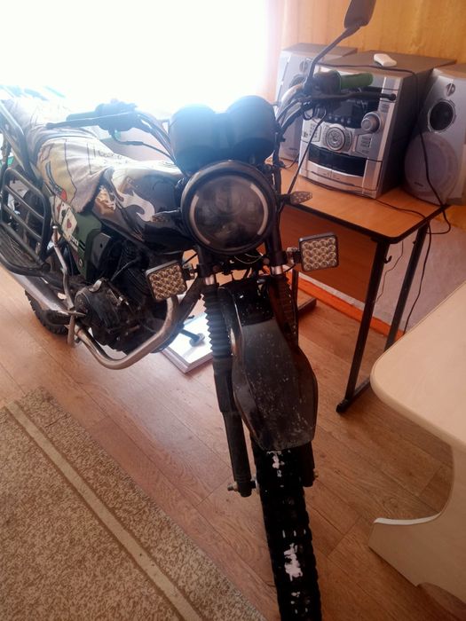 Мотоцикл Яки 200