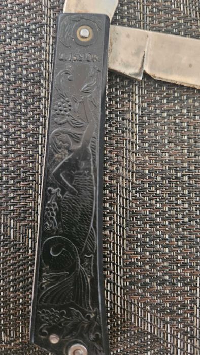 Стар руски нож, следи от патина