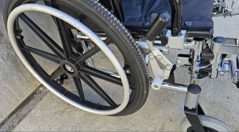 Fotoliu rulant/scaun cu rotile sezut 35 cm pt copii