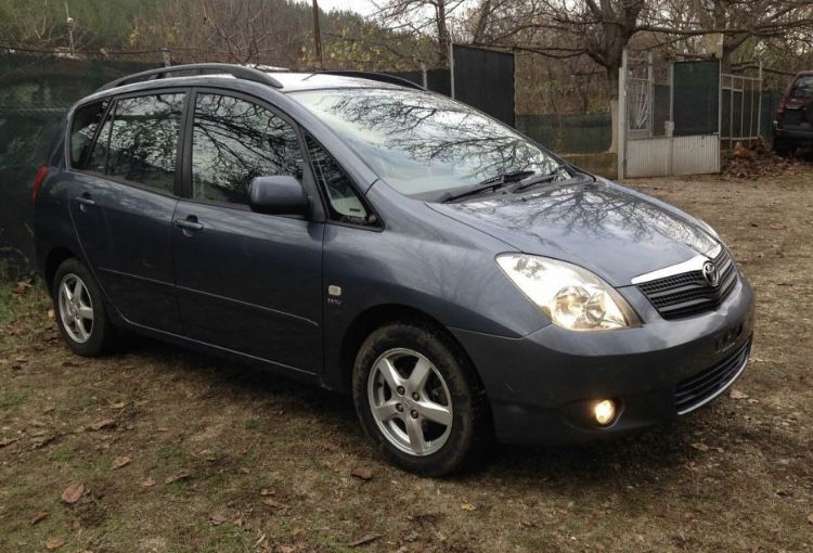 Тойота корола версо/Toyota corolla verso 1.8vvt-i 129кс 01-03г