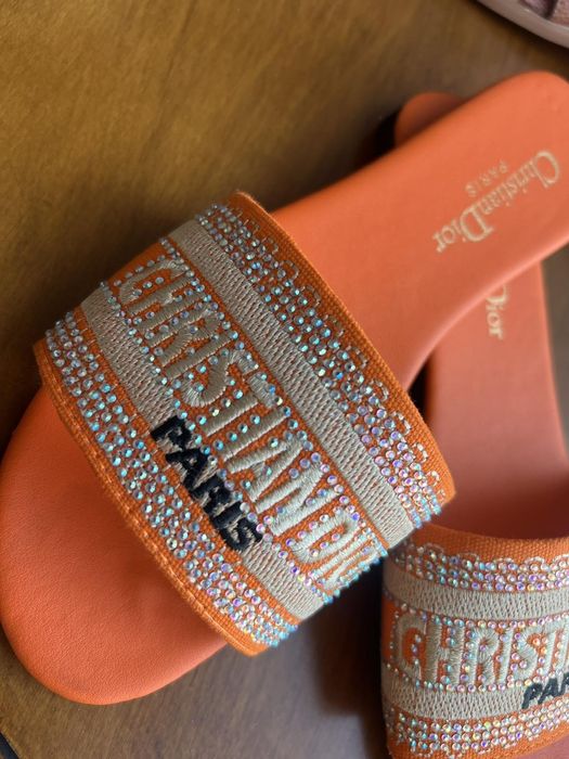 GUCCI Дамски шалове