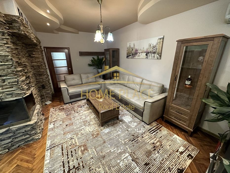 Дава се под наем Тристаен апартамент в Варна, Център - 120 кв.м за 1020 € - Снимка #2