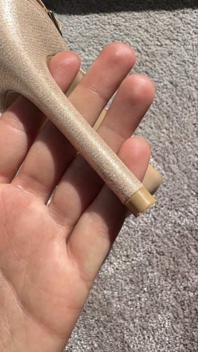 Pantofi bej/nude eleganti cu cristale