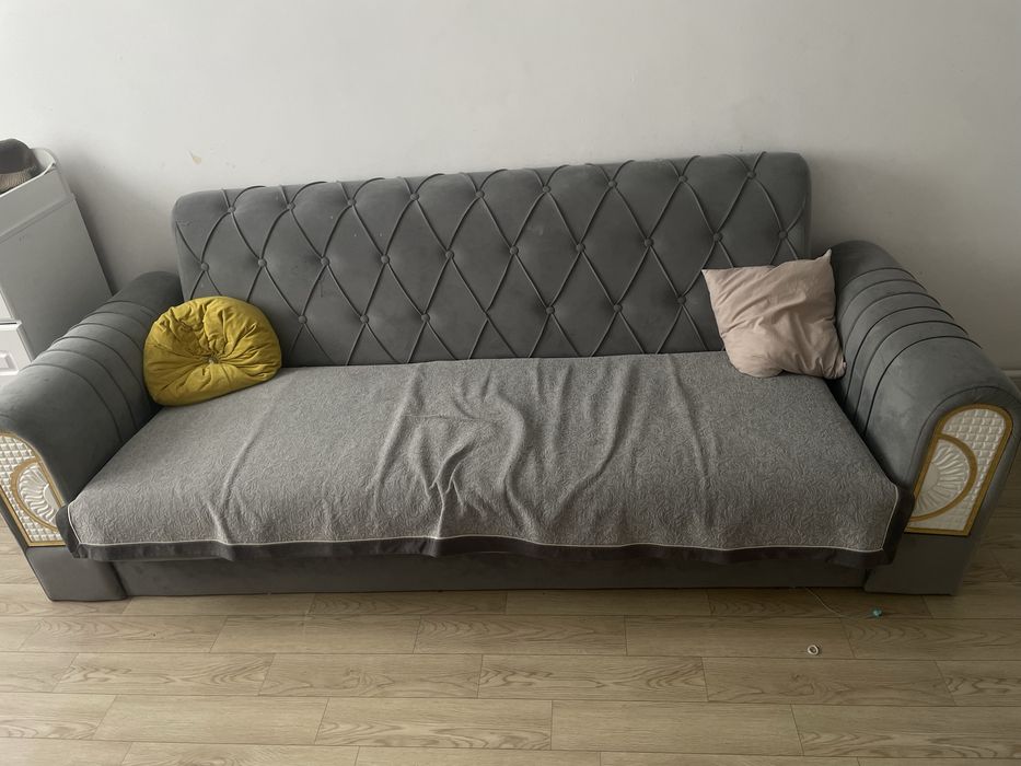 Отдам даром диван