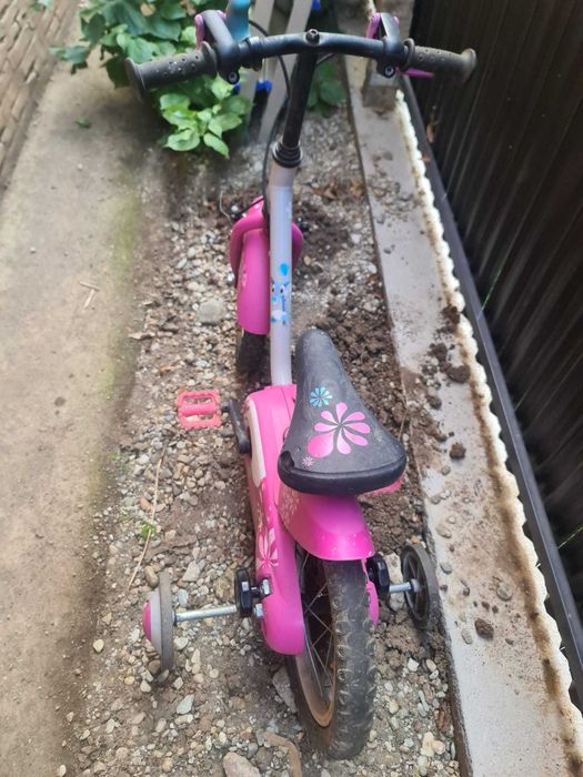 bicicleta trotineta cu fara pedale roti ajutatoare casca copii 2 4 ani