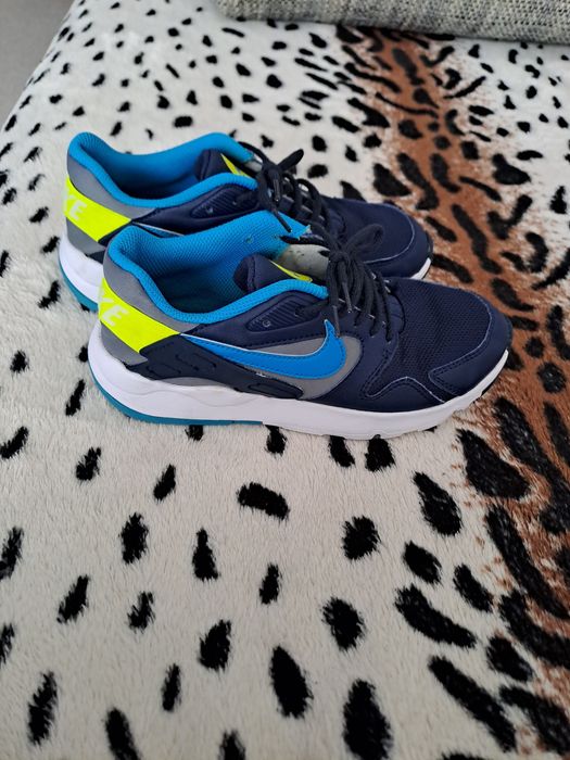 adidași Nike originali stare buna