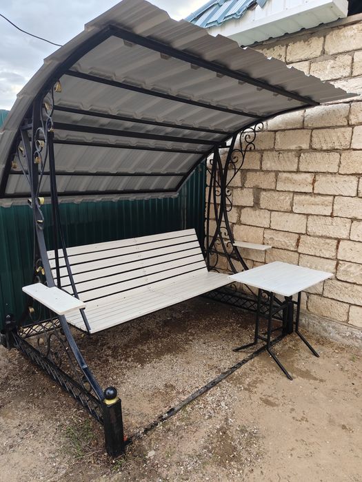 Качеля +столик в подарок