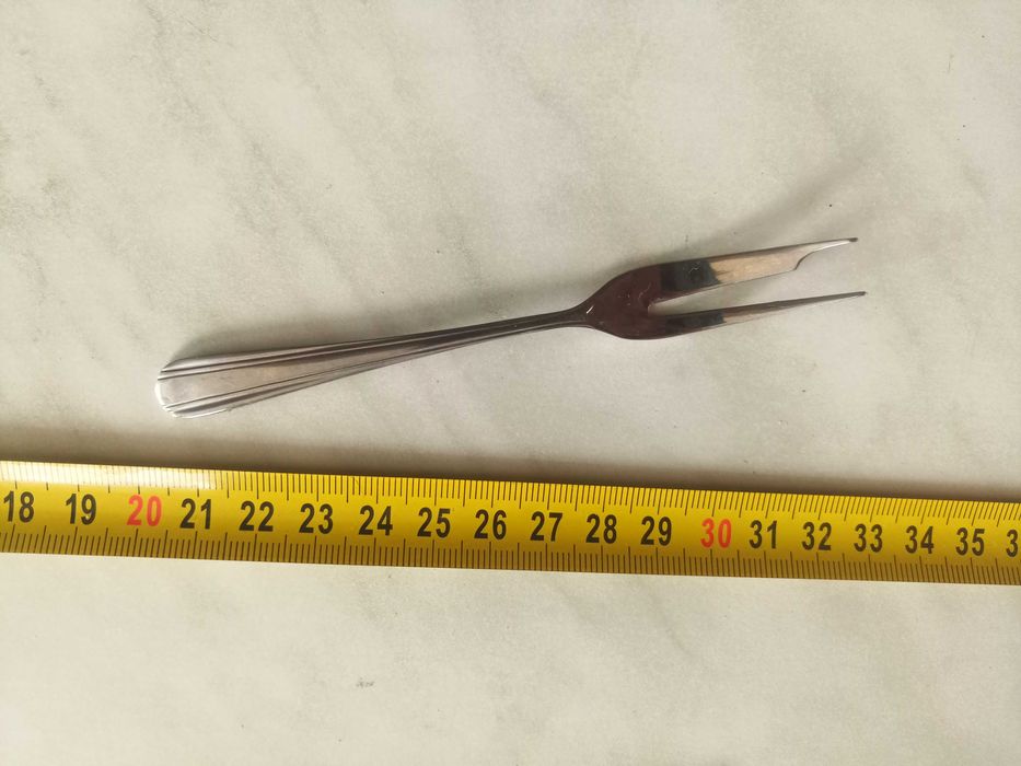 Неръждаеми ножове и виличка