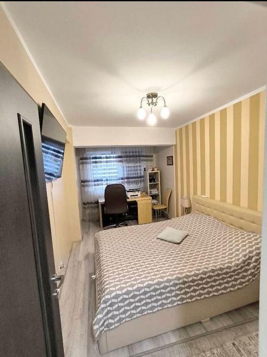 Închirierez apartament 2 camere