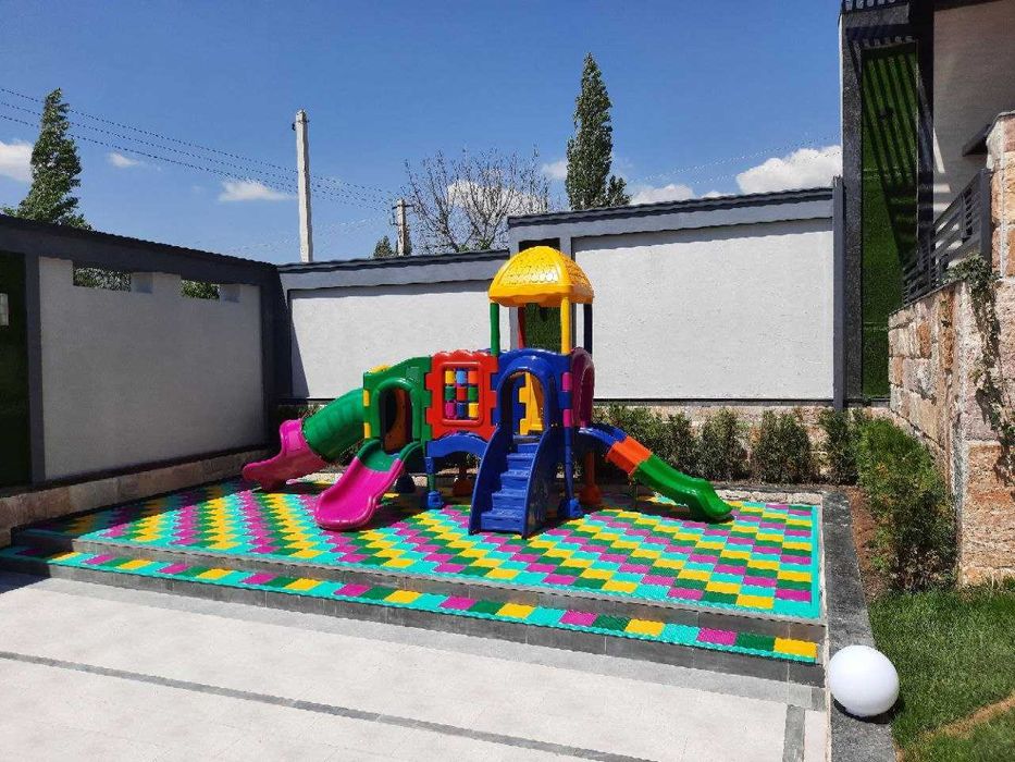 Детские площадки / Детские игровые комплексы от JAMBO