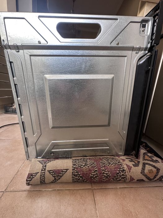 Духовка продается на запчасти