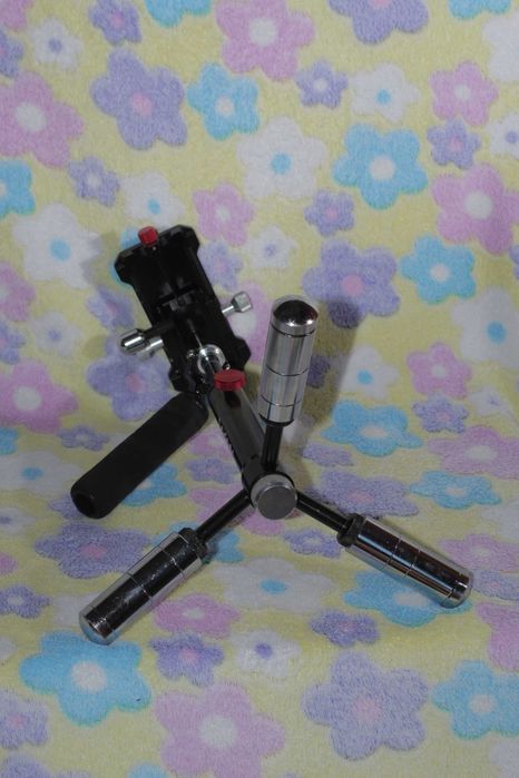 Продам 1. Стедикам  Andoer и 2. Монопод Libec MP-66DV