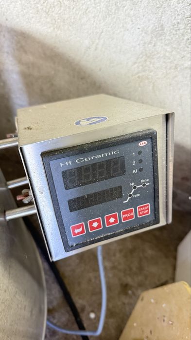 Пещ за изпичане на керамика и стъкло