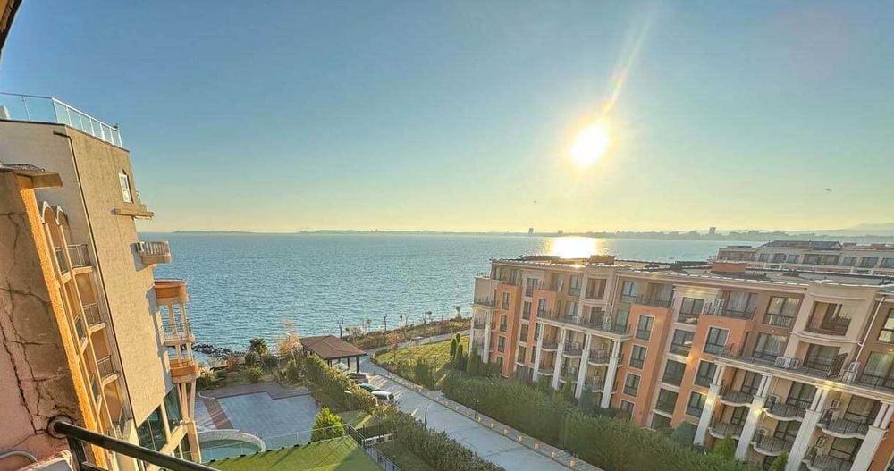 Едностаен апартамент с морска панорама, Първа линия